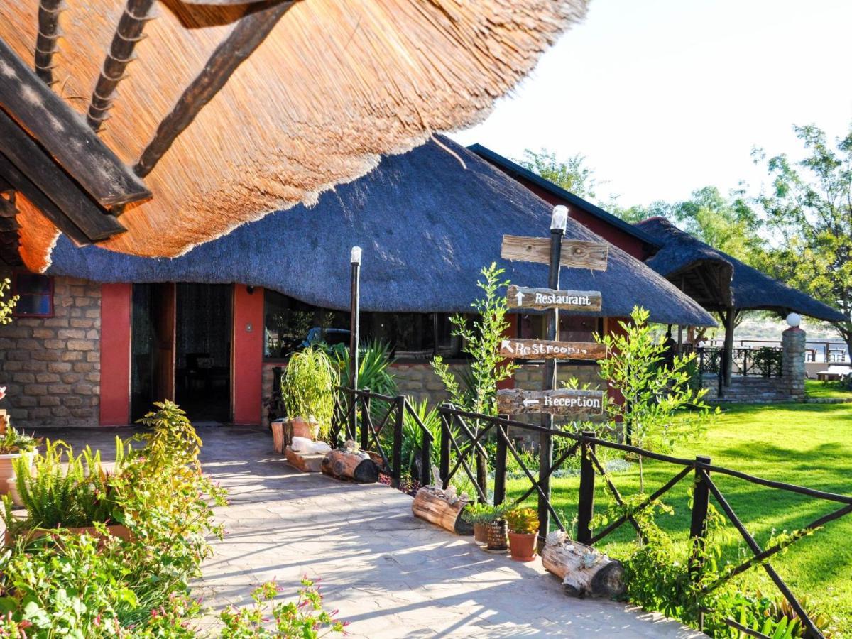 Die Dam - Transkalahari End Resort Gobabis Eksteriør bilde