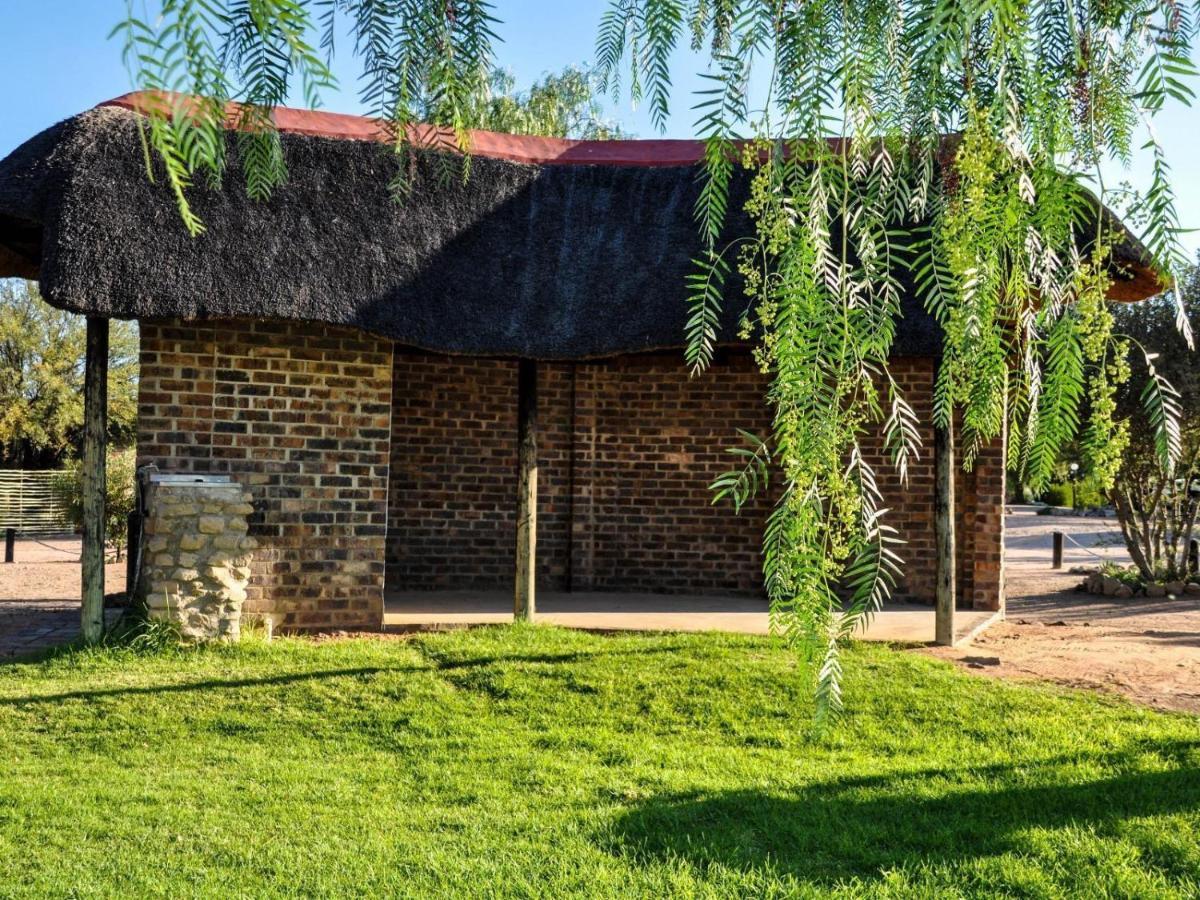 Die Dam - Transkalahari End Resort Gobabis Eksteriør bilde