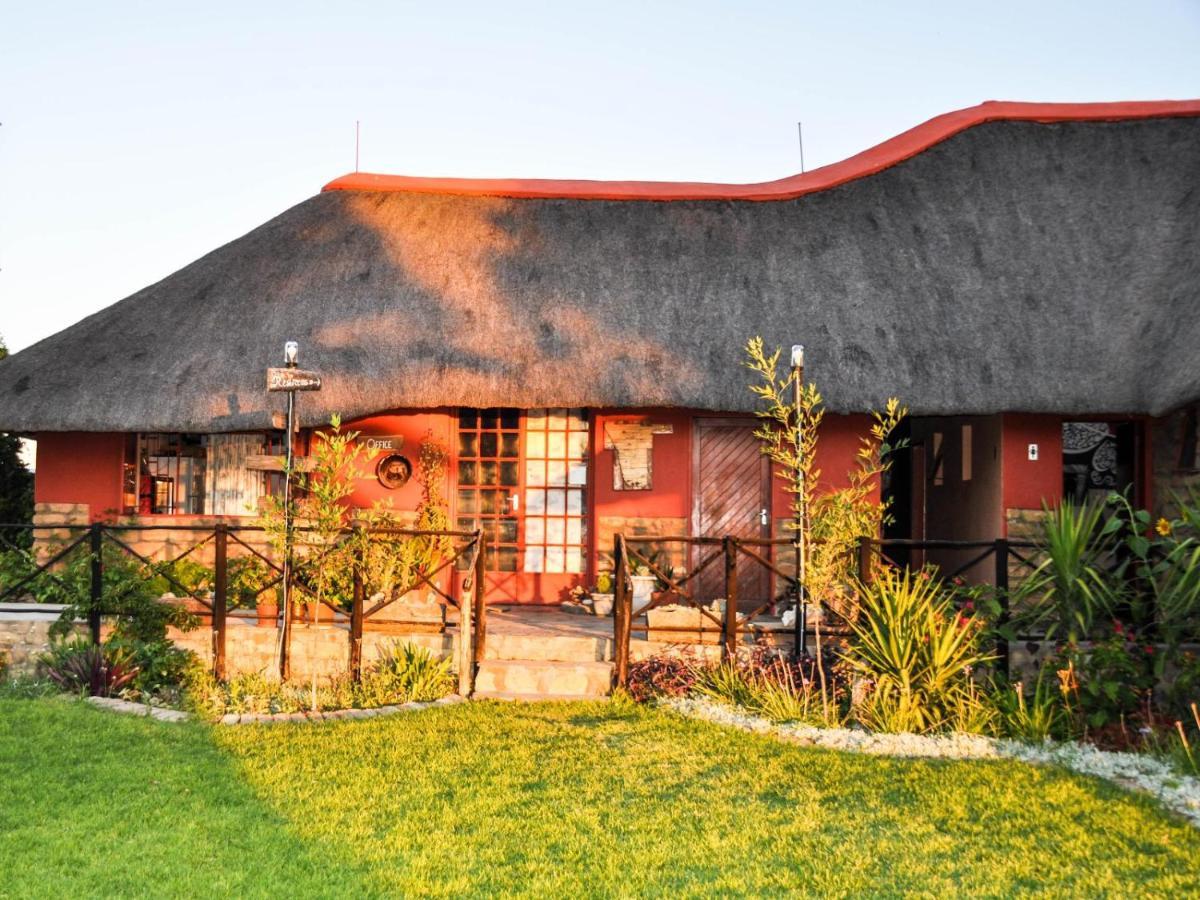 Die Dam - Transkalahari End Resort Gobabis Eksteriør bilde