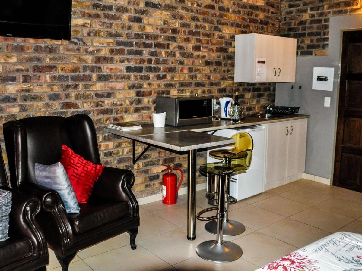 Die Dam - Transkalahari End Resort Gobabis Eksteriør bilde