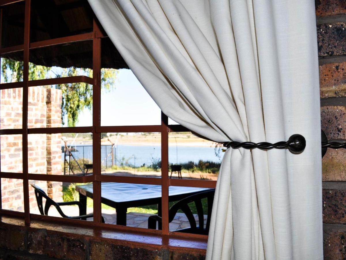 Die Dam - Transkalahari End Resort Gobabis Eksteriør bilde